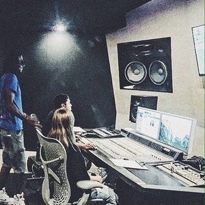 Meet your Posher, Dante